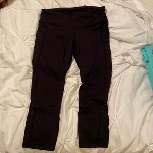 3/4 Lululemon Athletic Leggings